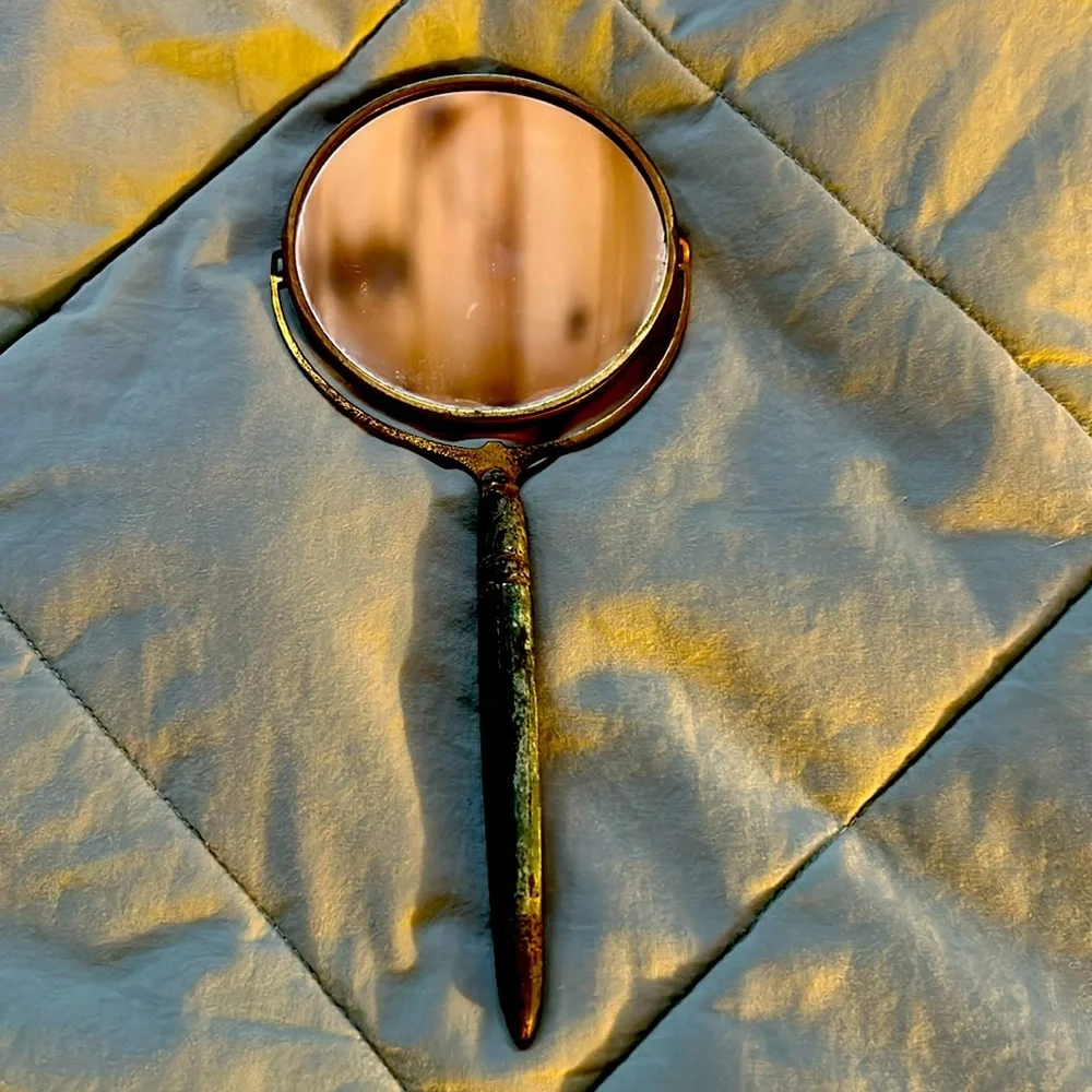 Vintage mirror handheld